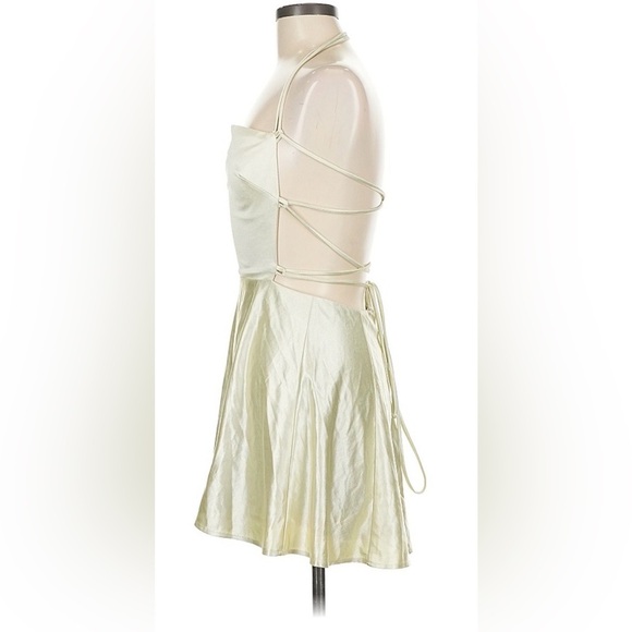 Lucy in the Sky Strapless Cream Dress - Picture 4 of 5